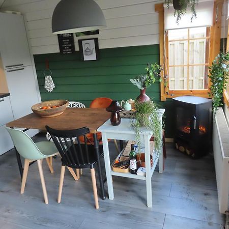 Tiny Botanic House Villa Tzummarum Exteriör bild